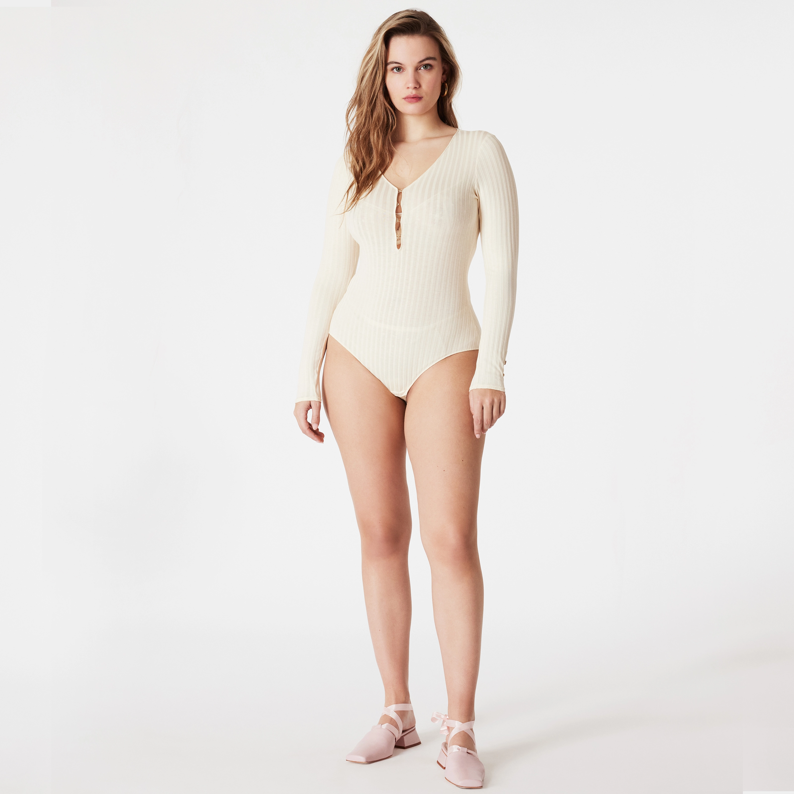 Claudia Body ohne Bügel, ungefüttert in weiss