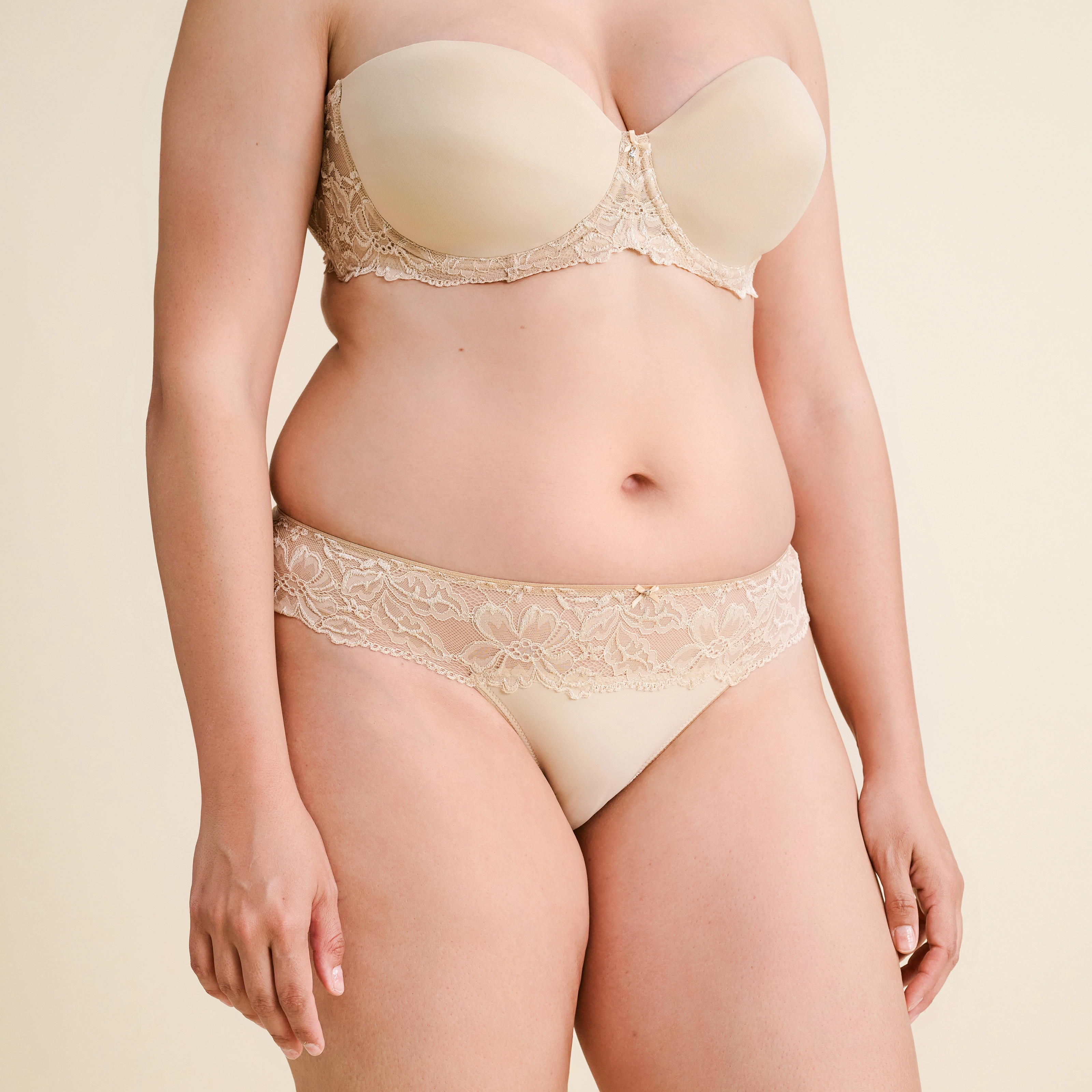 Luxury Desire Slip in beige