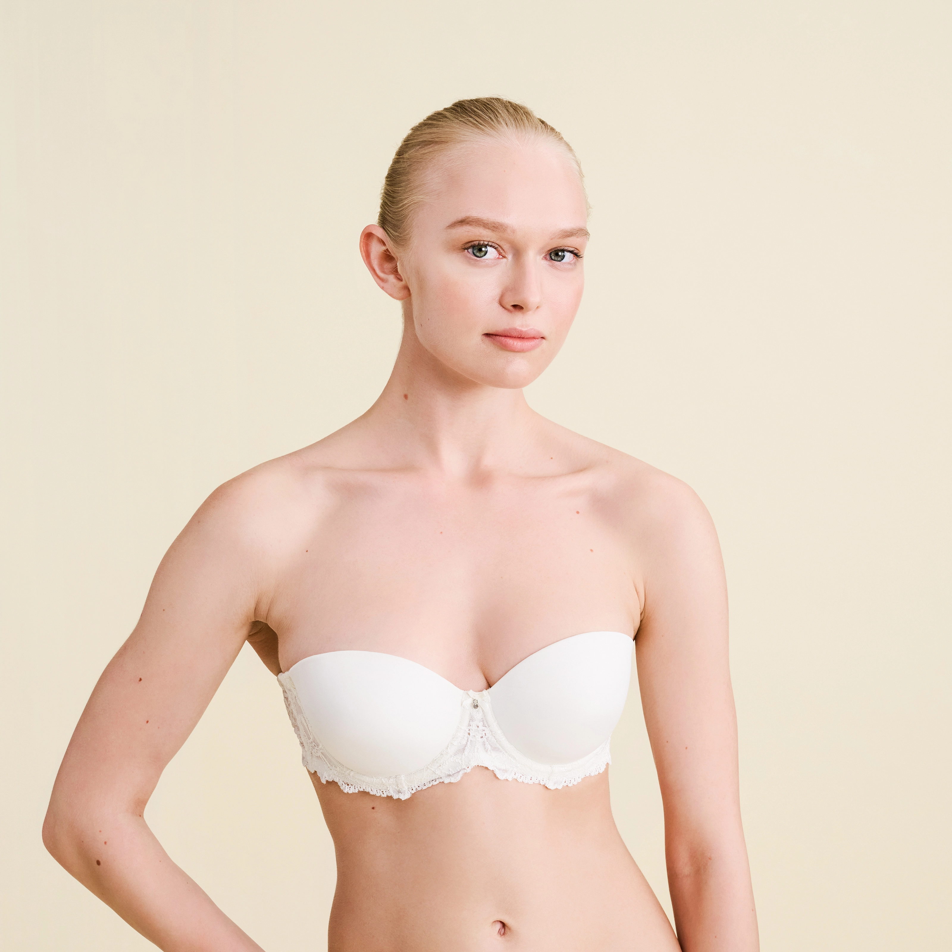 Luxury Desire BH mit Bügel, gefüttert in weiss