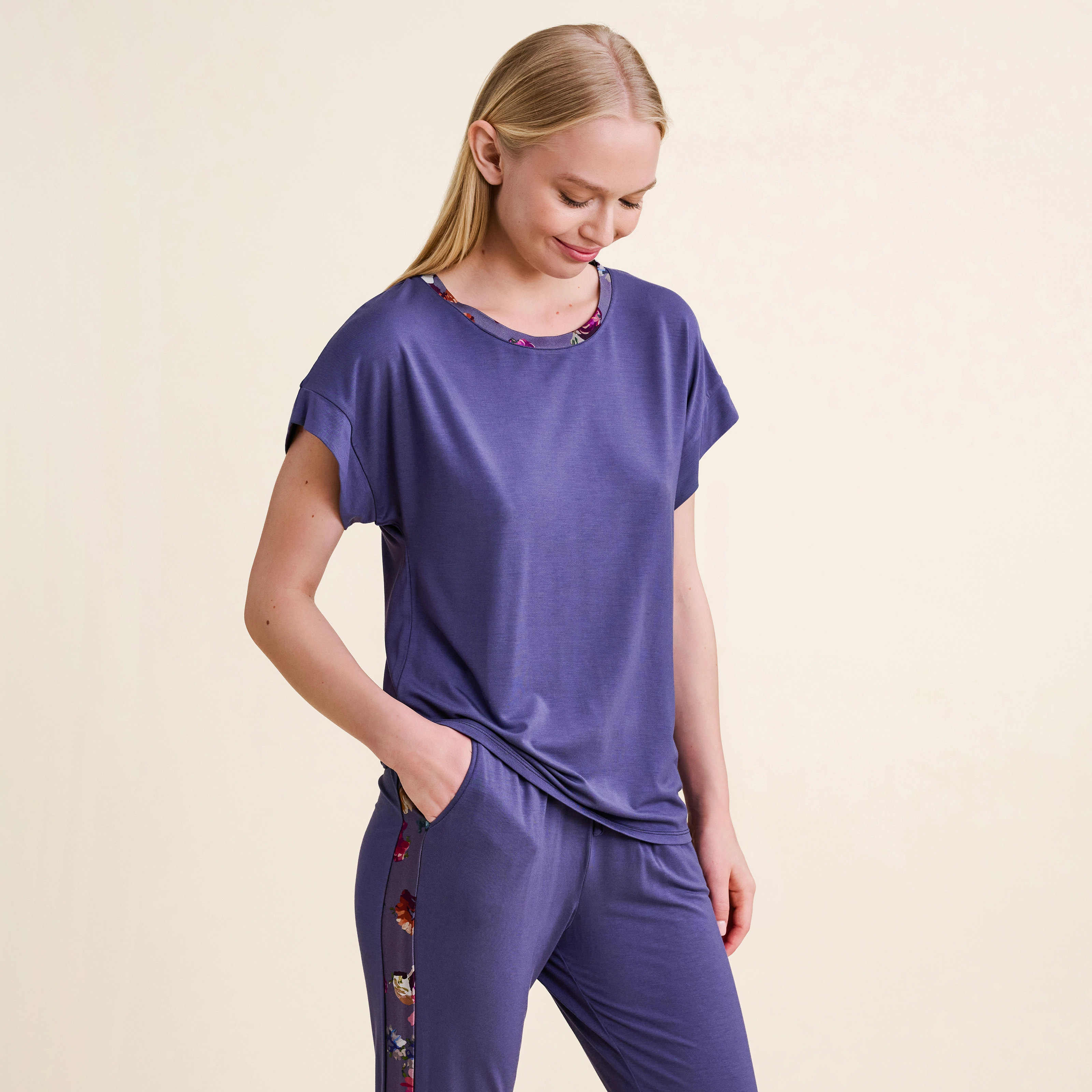 Bellissa Pyjama Oberteil, kurz in violett