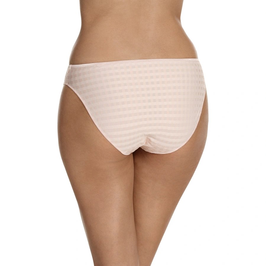Avero, Rosa, large