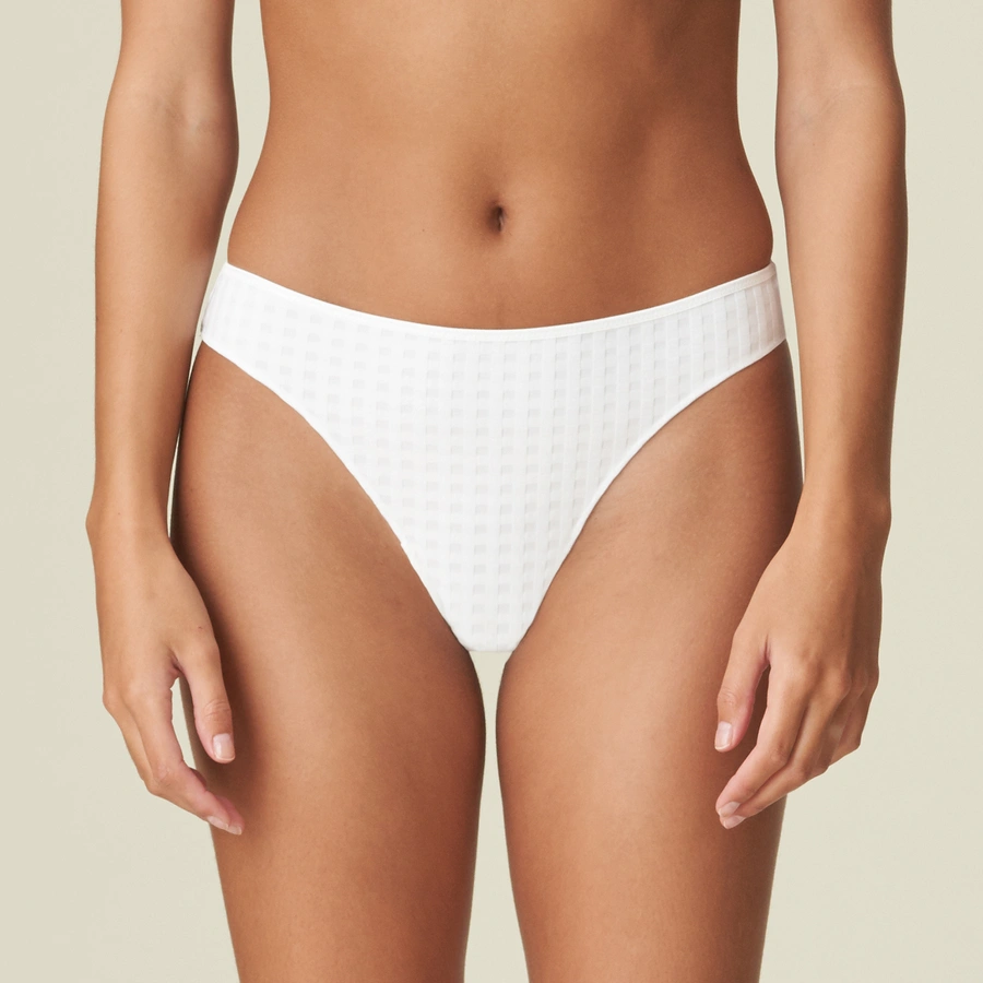 Avero, Weiss, large