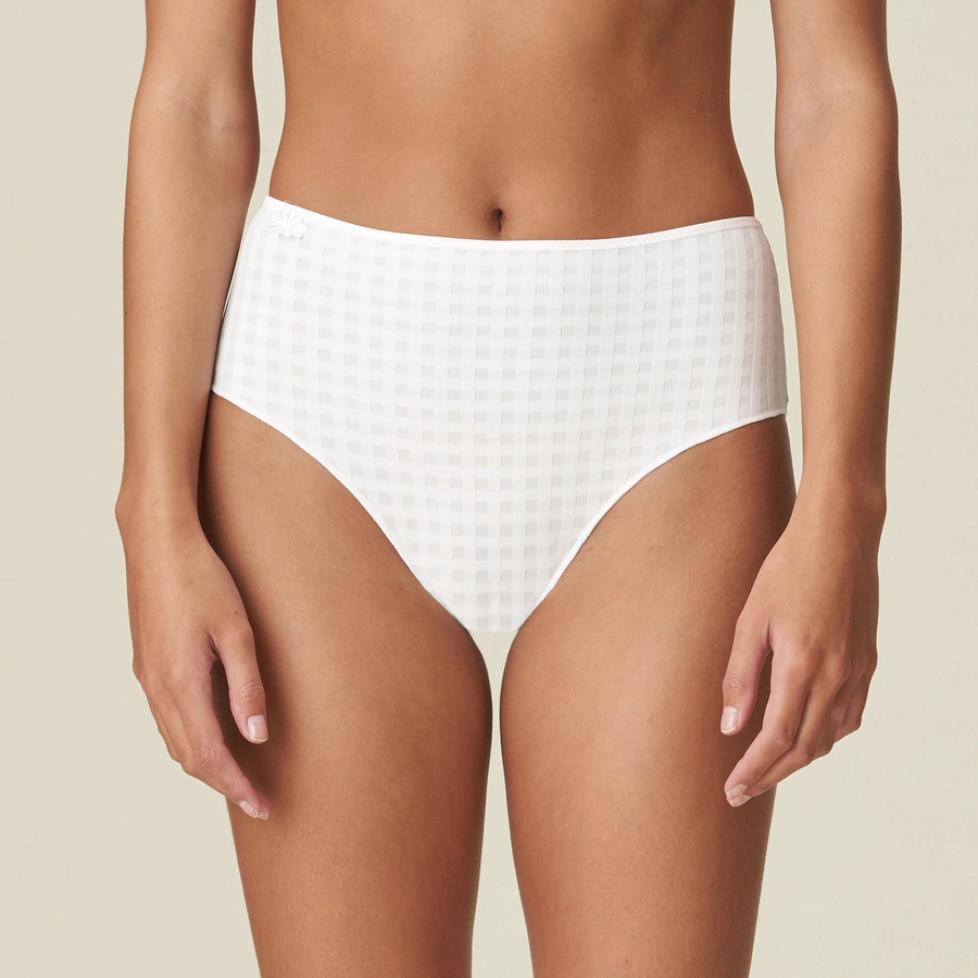 Avero, Blanc, large