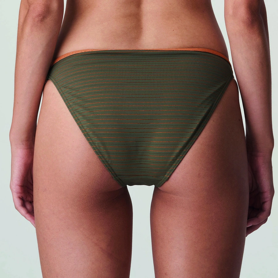 Marquesas, Vert foncé, large