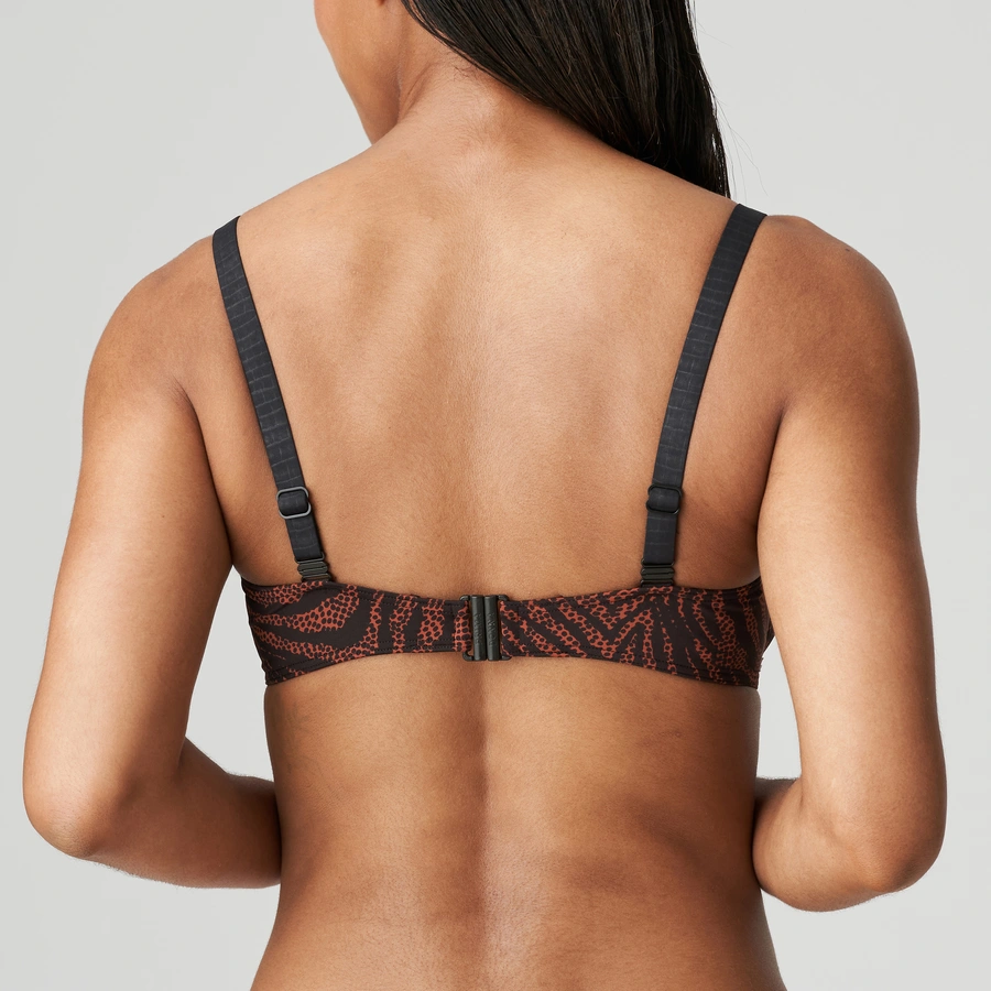 Issambres, Schwarz, large