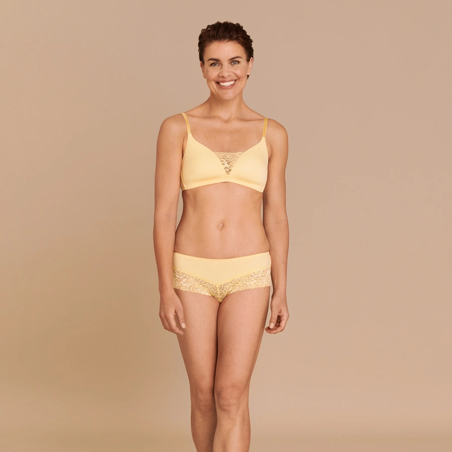 Cozy Beauty, Giallo, large