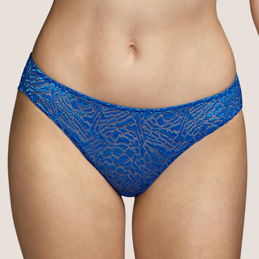 Tharp, Blu, large