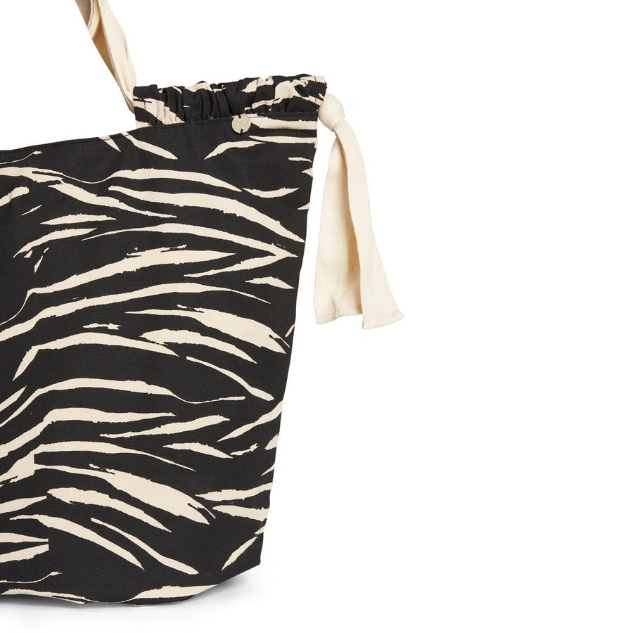 Skin Deep, Schwarz, large