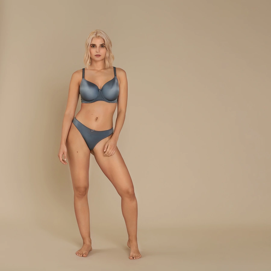 Antje, Blau, large