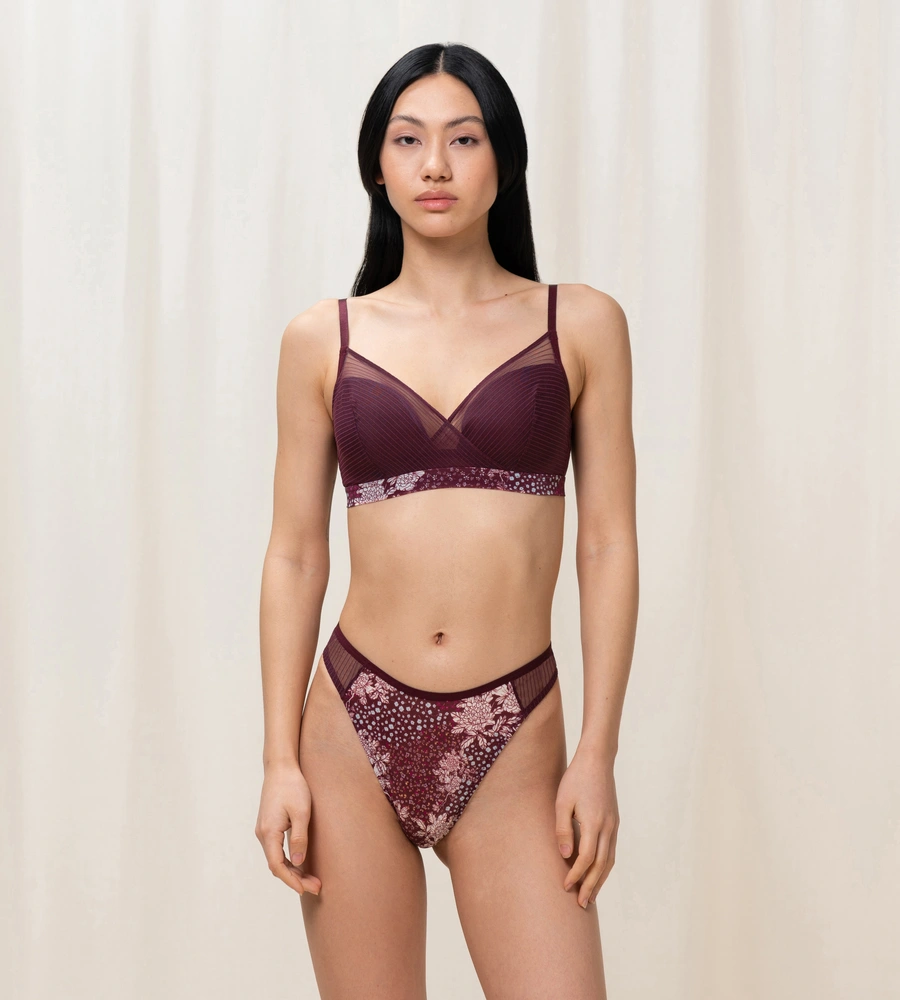 Lavish Spotlight, Rouge avec motifs, large
