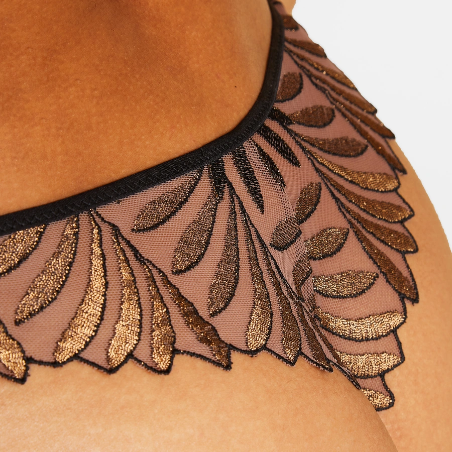 Sensory Illusion, Oro, large
