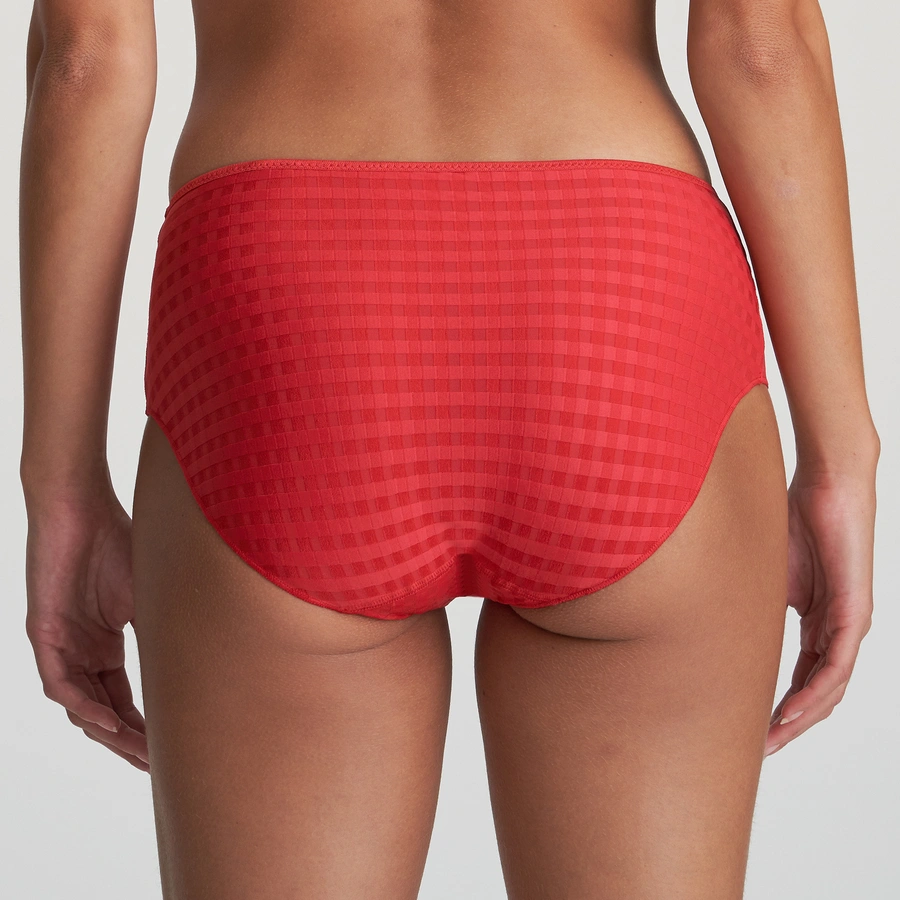 Avero, Rosso, large