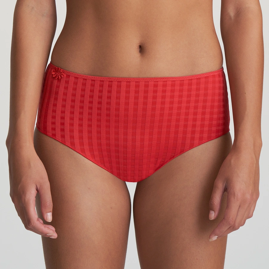 Avero, Rosso, large