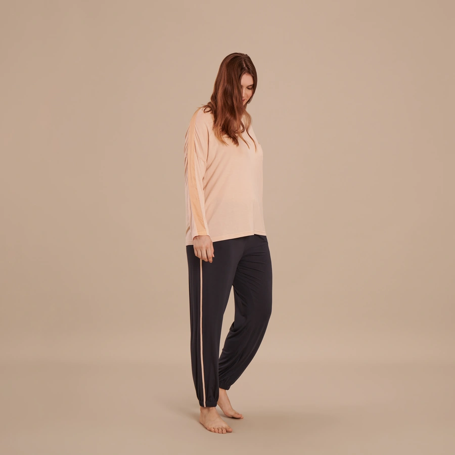 Nadine, Anthracite, large
