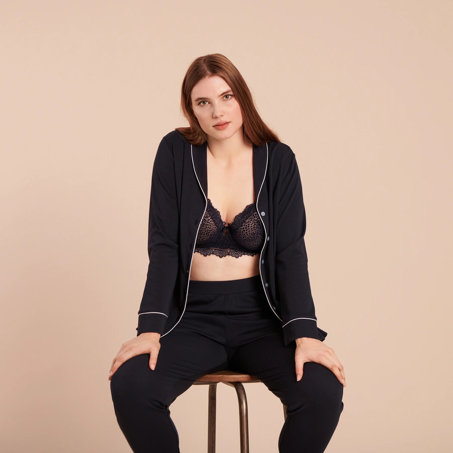 Nayra, Blu scuro, large