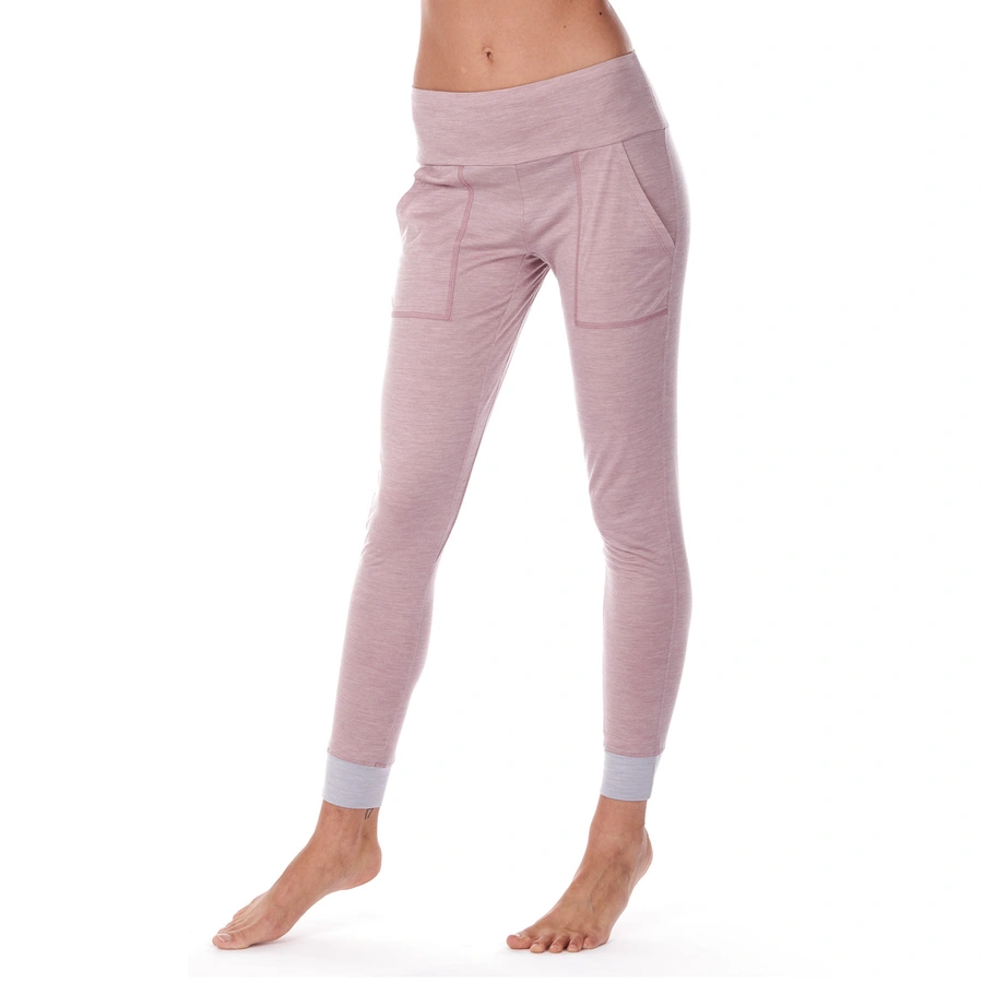 Stay Warm, Rosa, large
