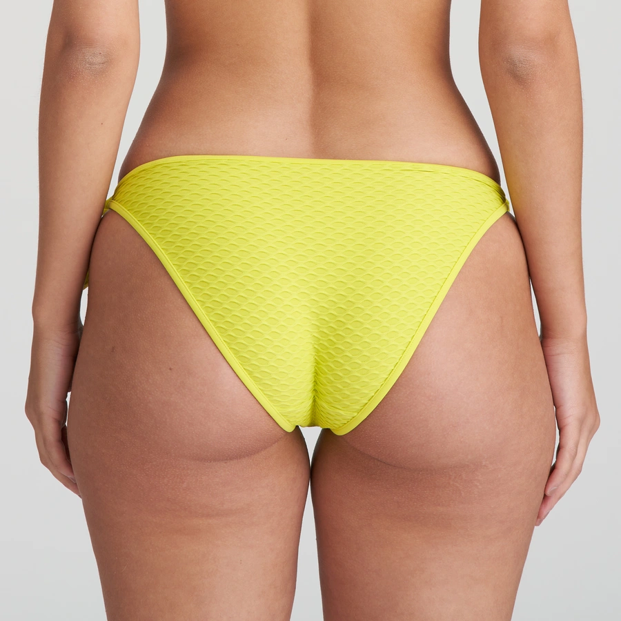 Brigitte, Jaune, large