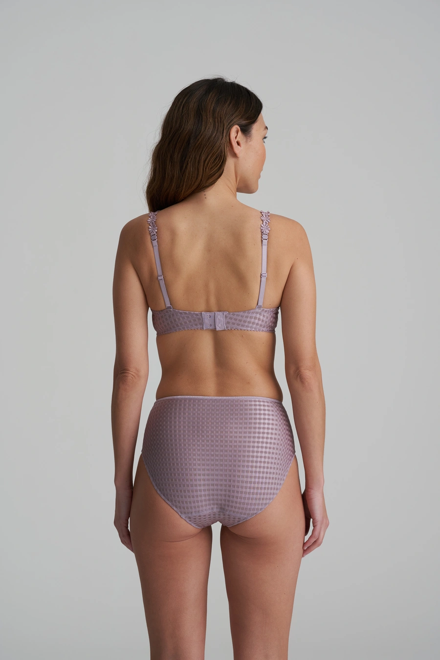 Avero, Lila, large