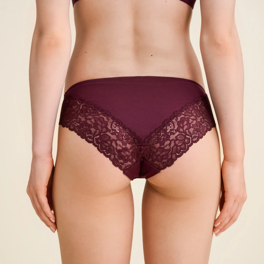 Cozy Beauty, Bordeaux, large