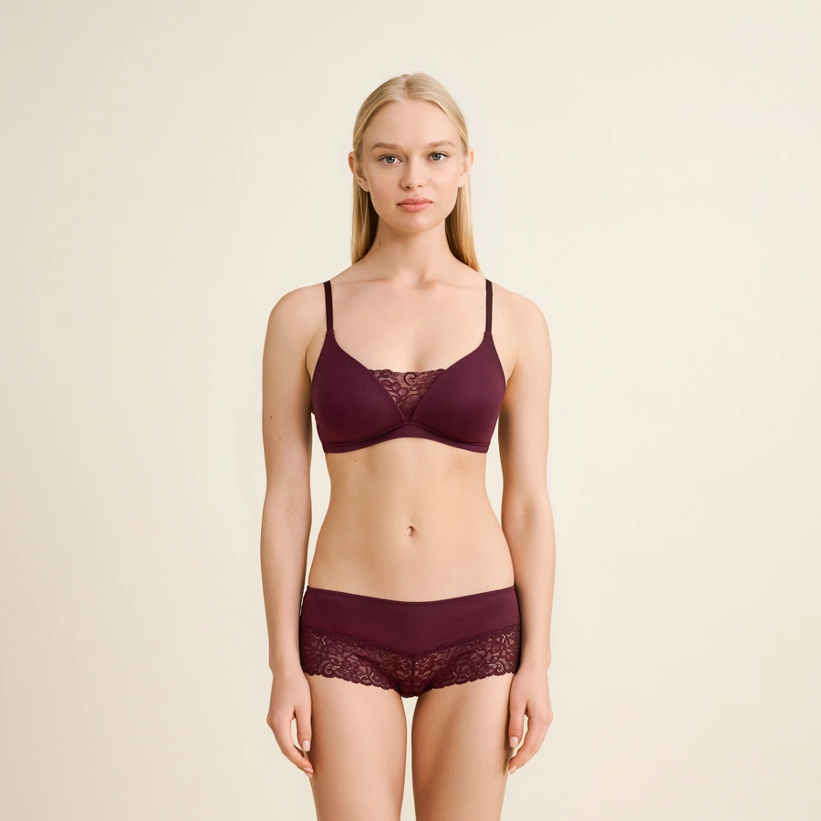 Cozy Beauty, Bordeaux, large