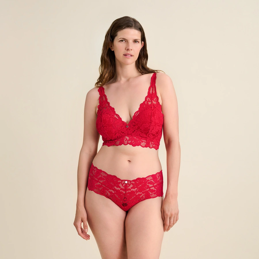 Reesa, Rouge, large