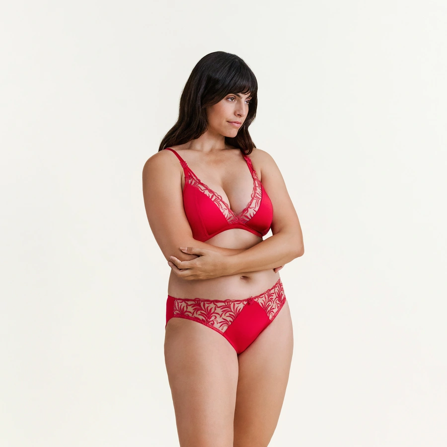 Beatrice, Crimson, large