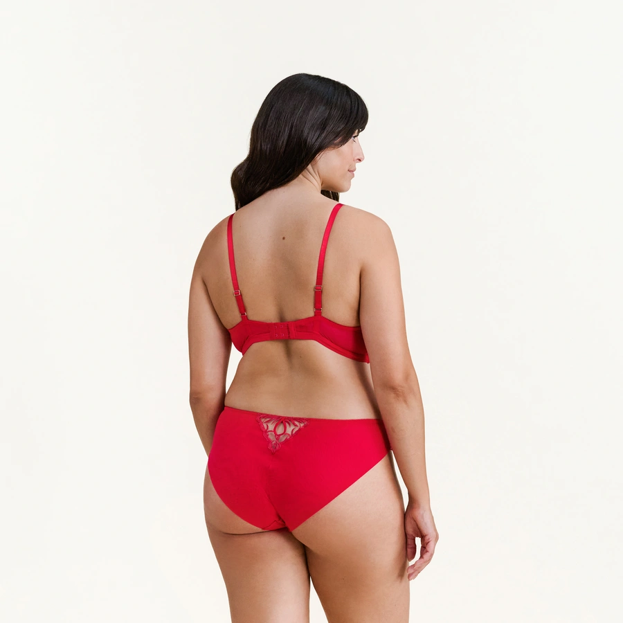 Beatrice, Crimson, large
