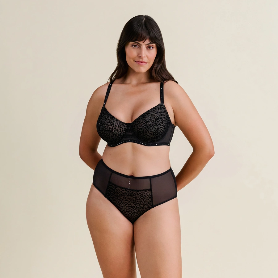 Brienda, Noir, large