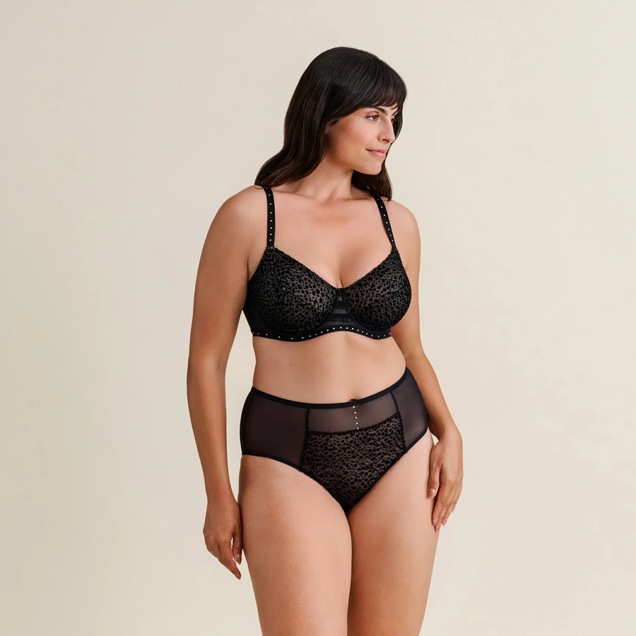 Brienda, Noir, large