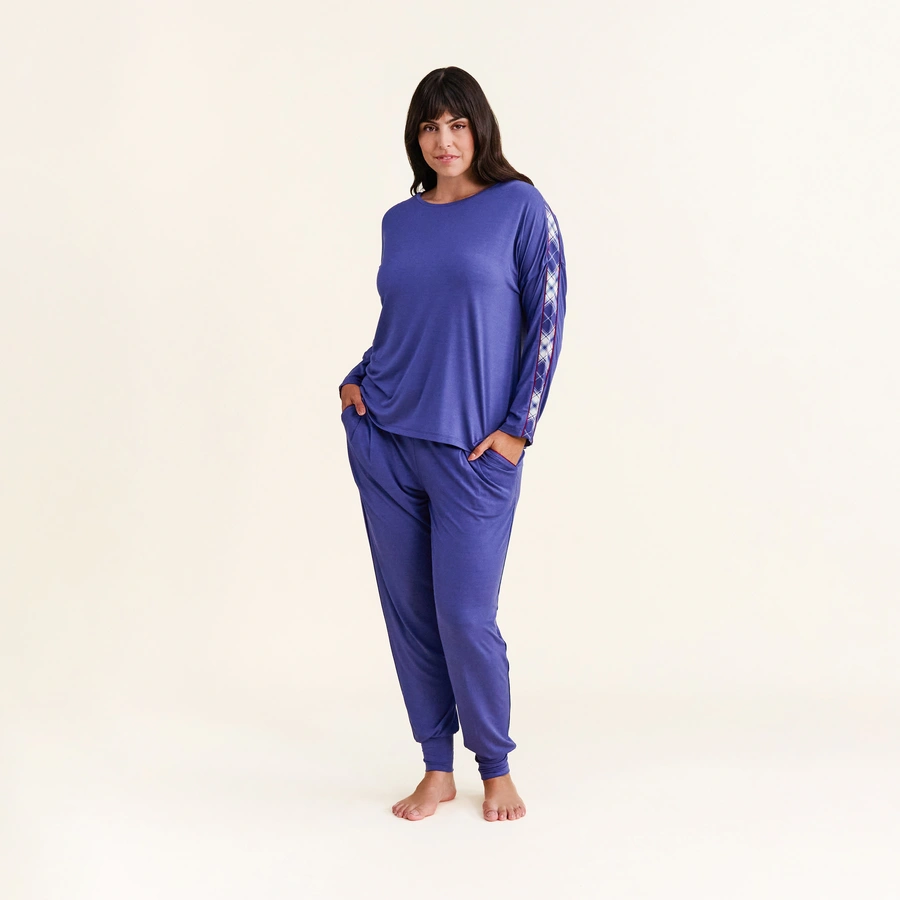 Bernetta, Bleu, large