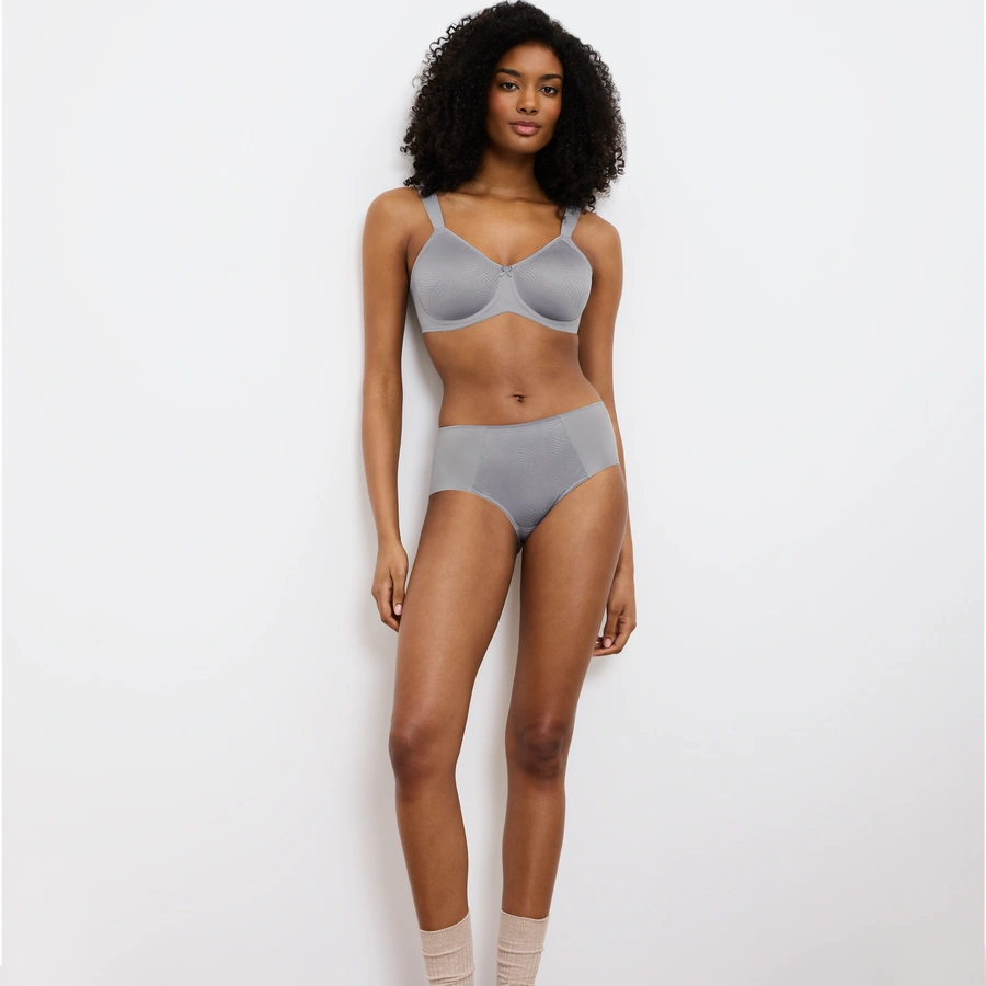 Essential Minimizer, Grau, large