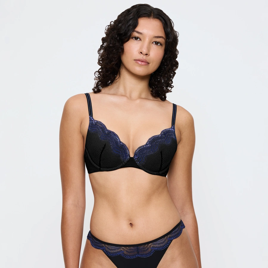 Triumph Comfort Glam, Schwarz, large