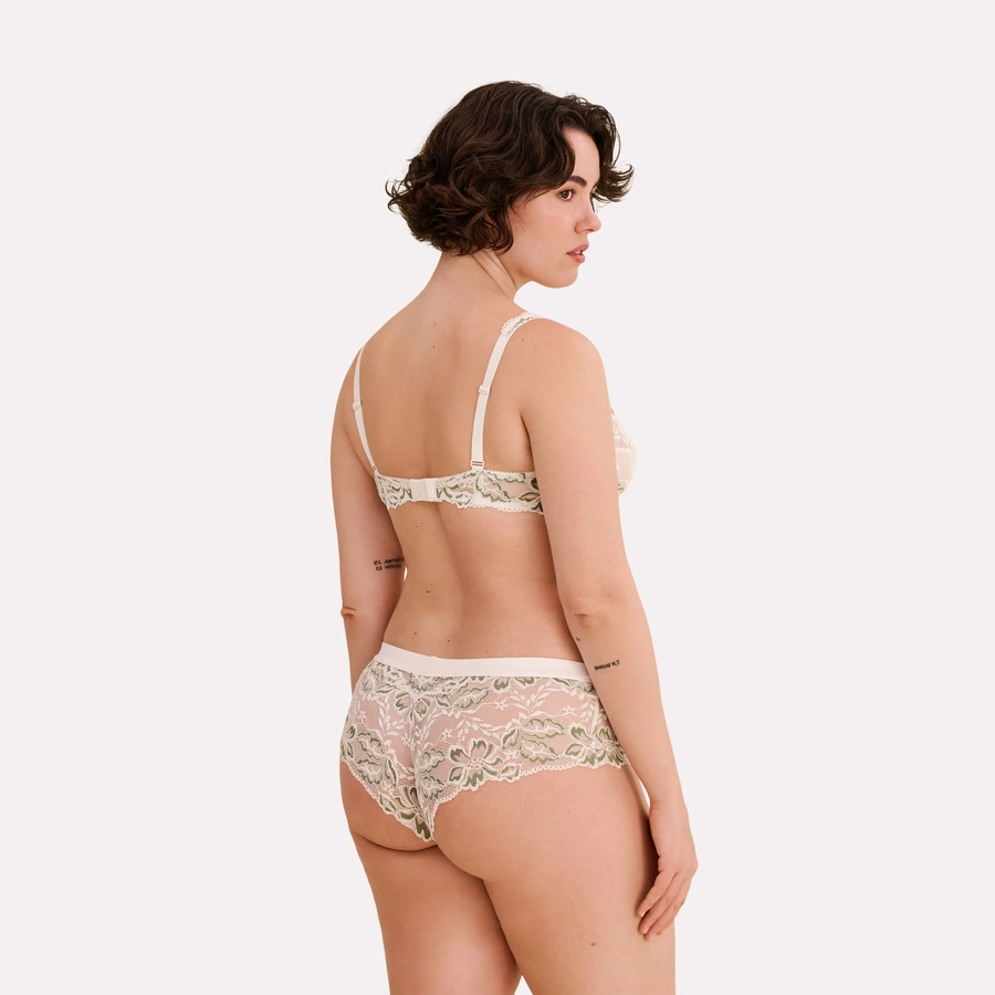 Luxury Desire, Snow white, large