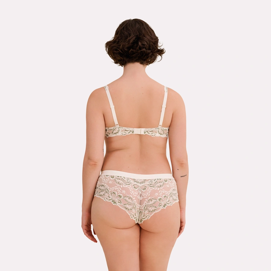 Luxury Desire, Snow white, large