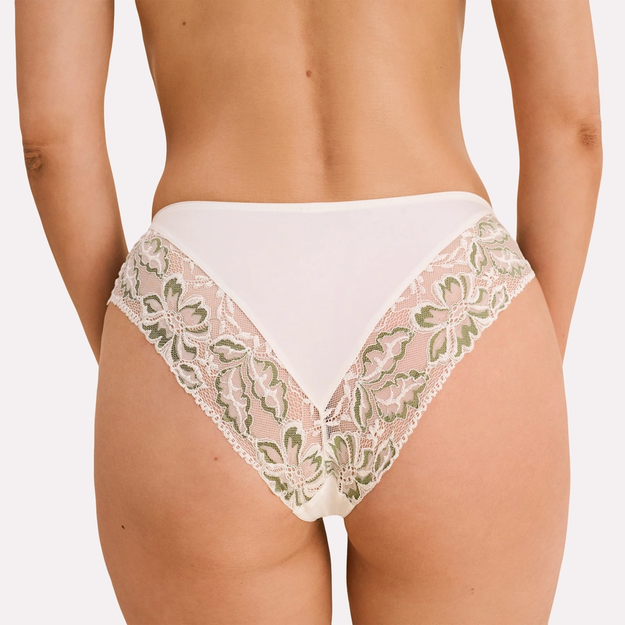 Luxury Desire, Snow white, large