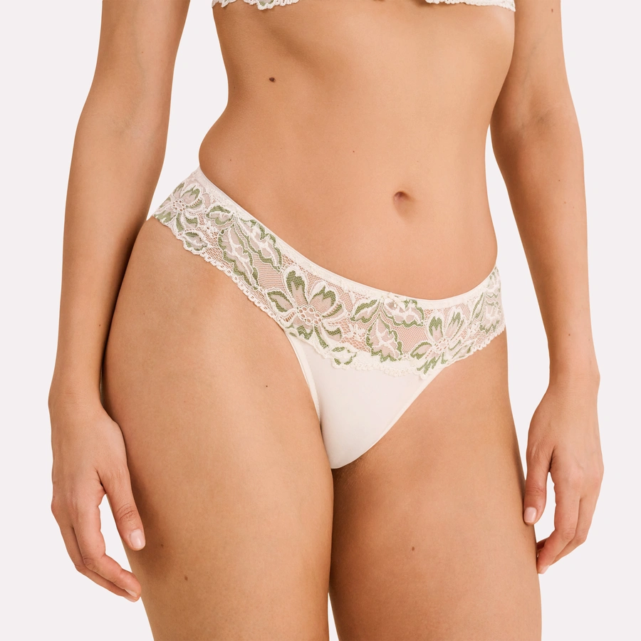 Luxury Desire, Snow white, large