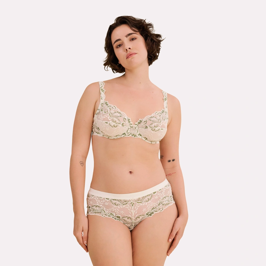 Luxury Desire, Snow white, large