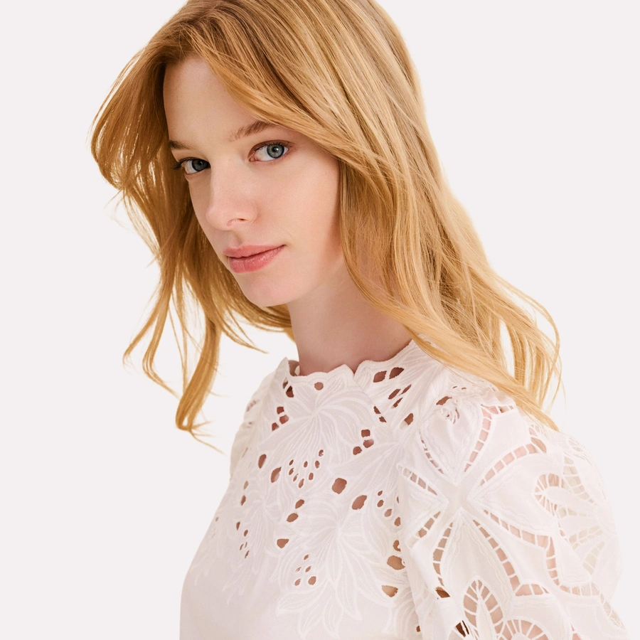 Cassy, Snow white, large