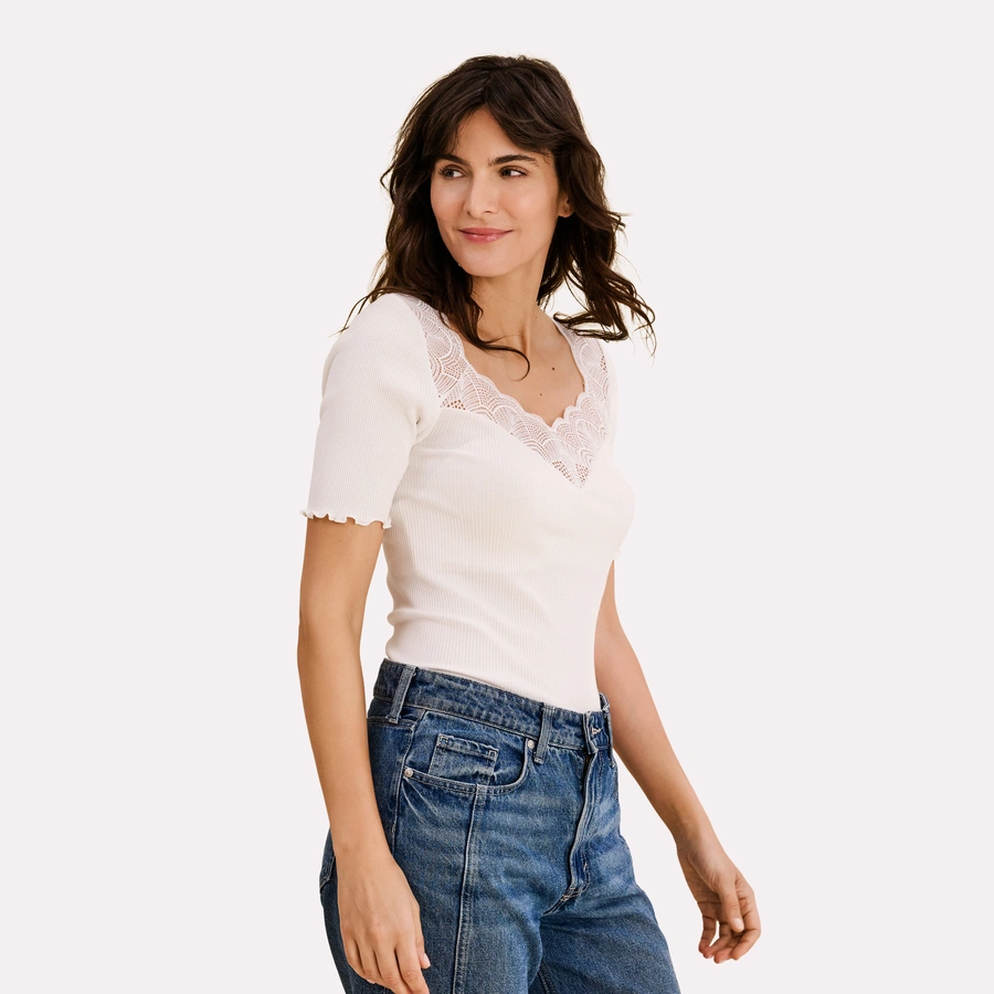 Coleen, Snow white, large