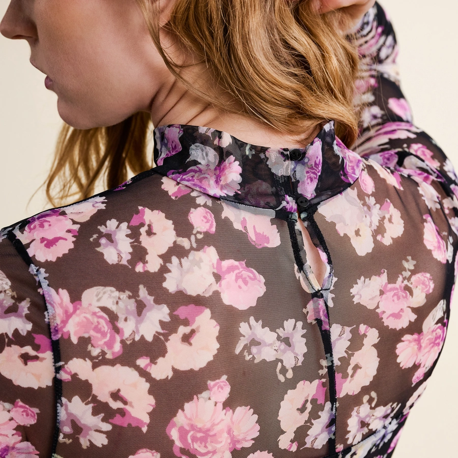 Blossom, Nero con motivo, large