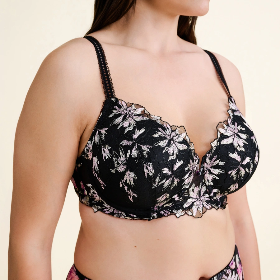 Blossom, Nero con motivo, large