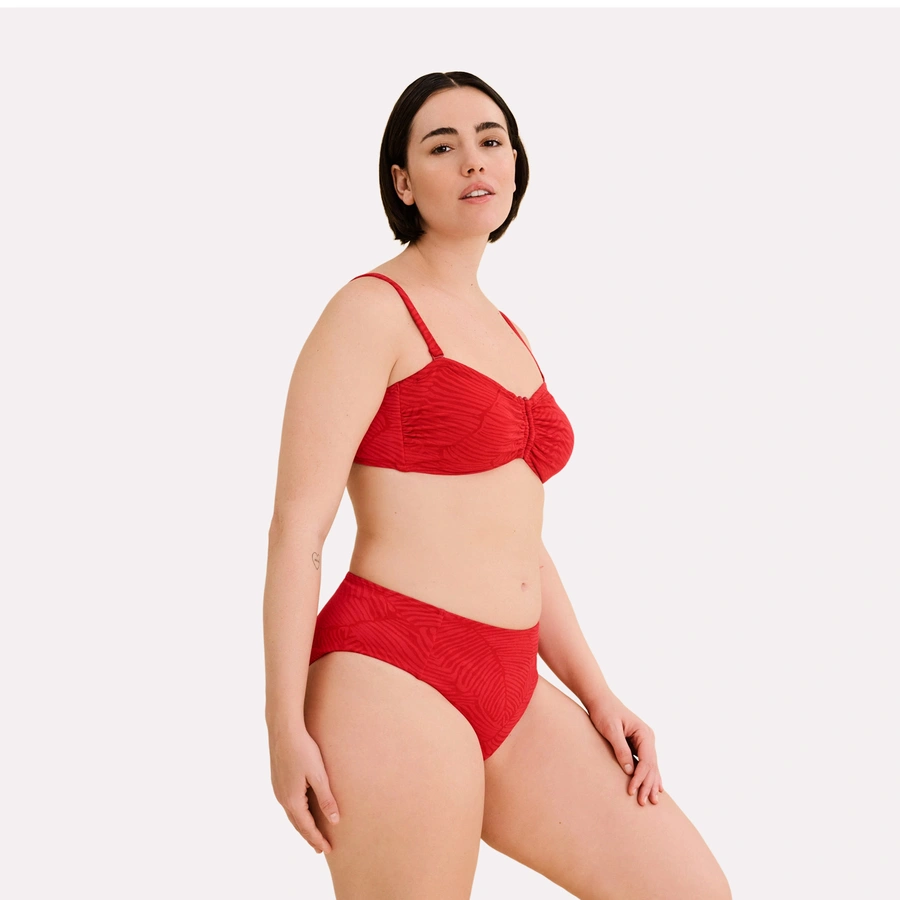 Charlize, Rouge, large