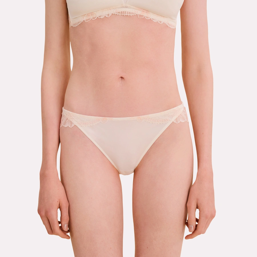 Cadence, Snow white, large