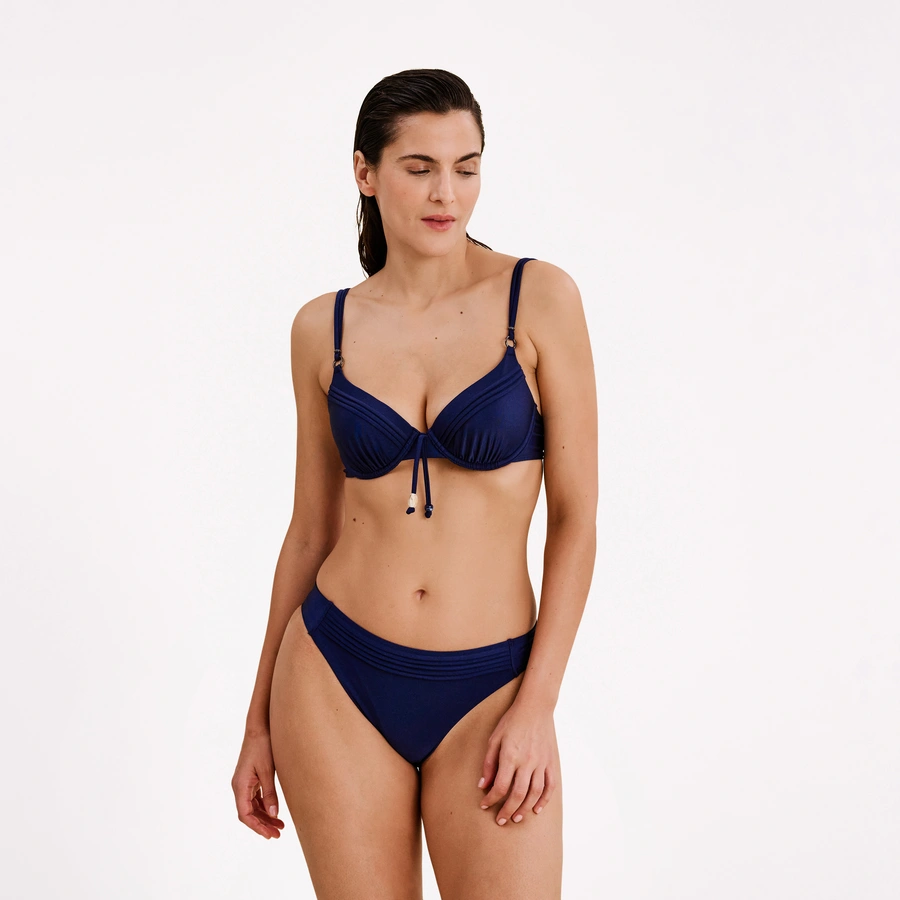 Crystal, Ocean cavern, large