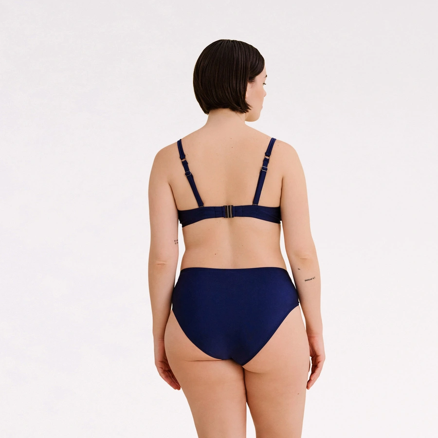 Crystal, Ocean cavern, large