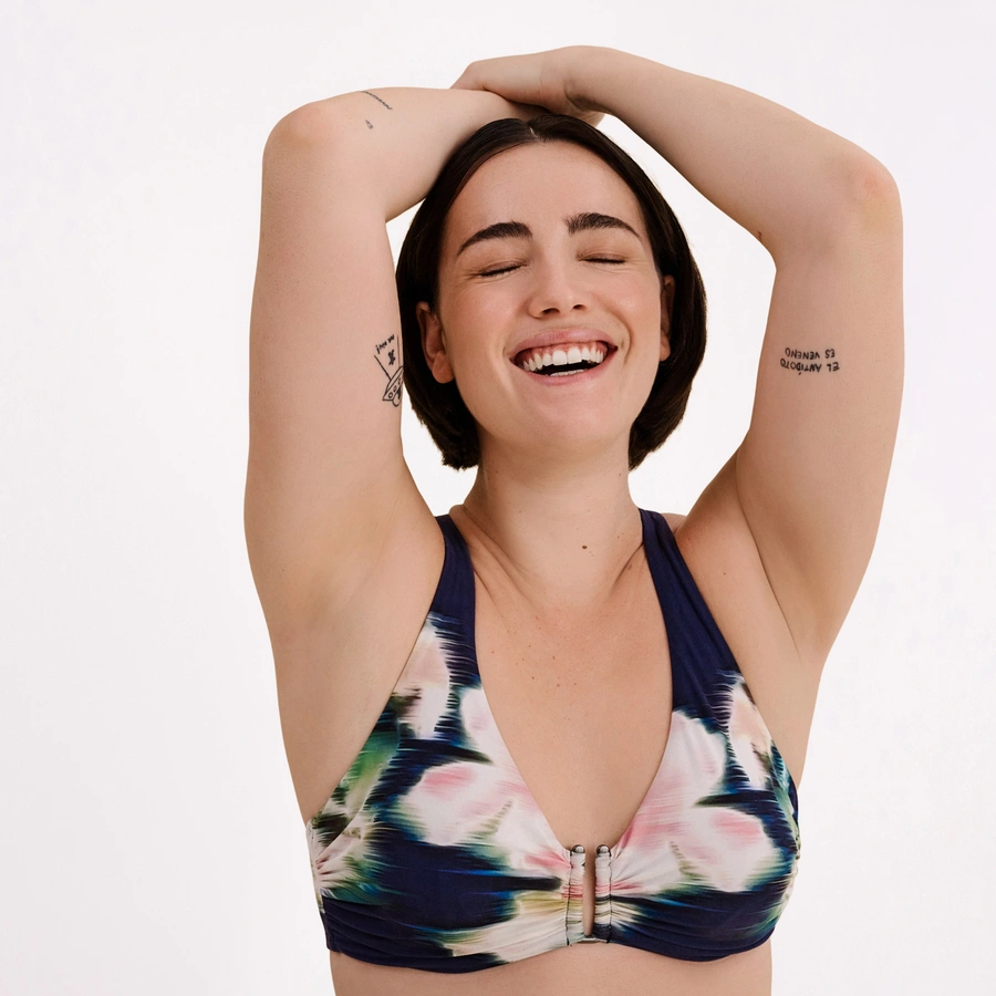 Carlotta, Bleu fonc&eacute; avec motifs, large