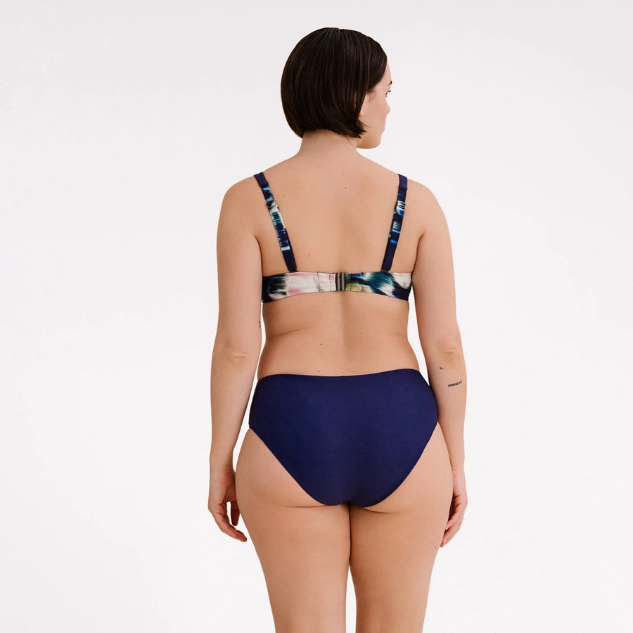 Carlotta, Bleu fonc&eacute; avec motifs, large