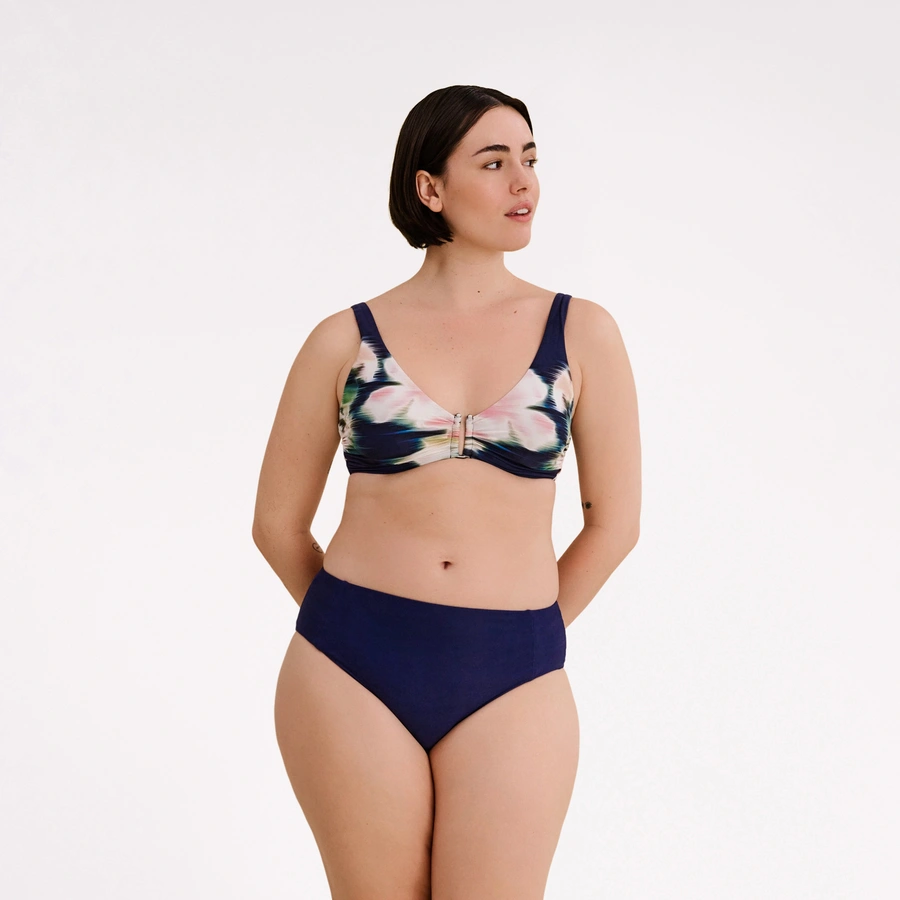 Carlotta, Bleu fonc&eacute; avec motifs, large