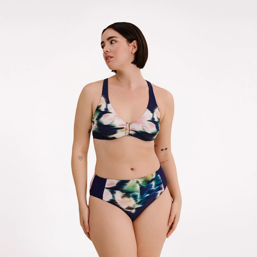 Carlotta, Bleu fonc&eacute; avec motifs, large