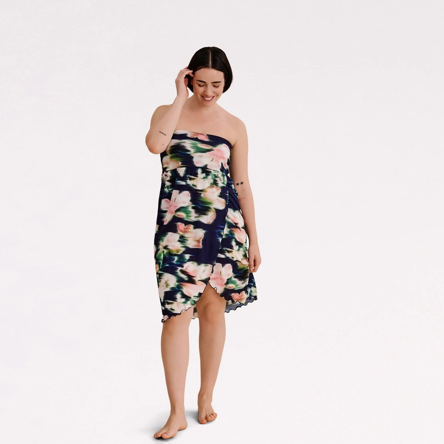 Carlotta, Dunkelblau gemustert, large